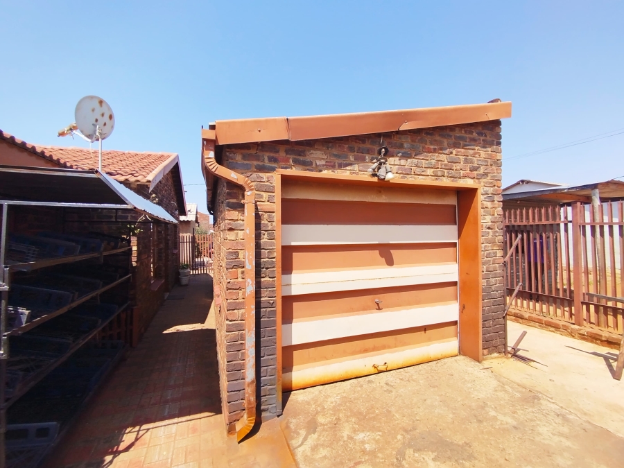 3 Bedroom Property for Sale in Ikageng North West